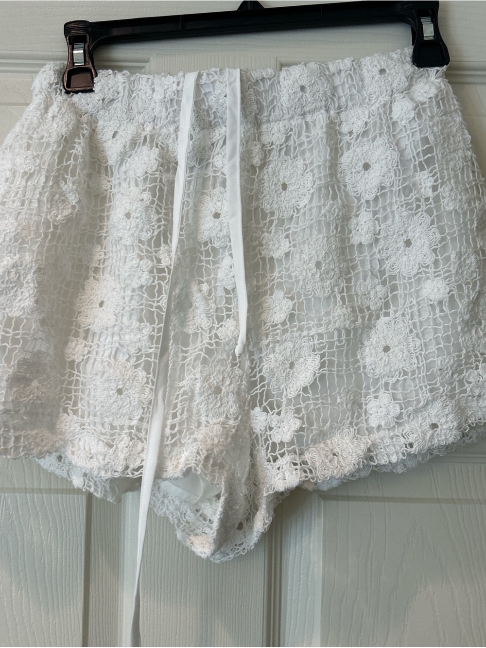 White Lace Crochet Drawstring Women’s Shorts